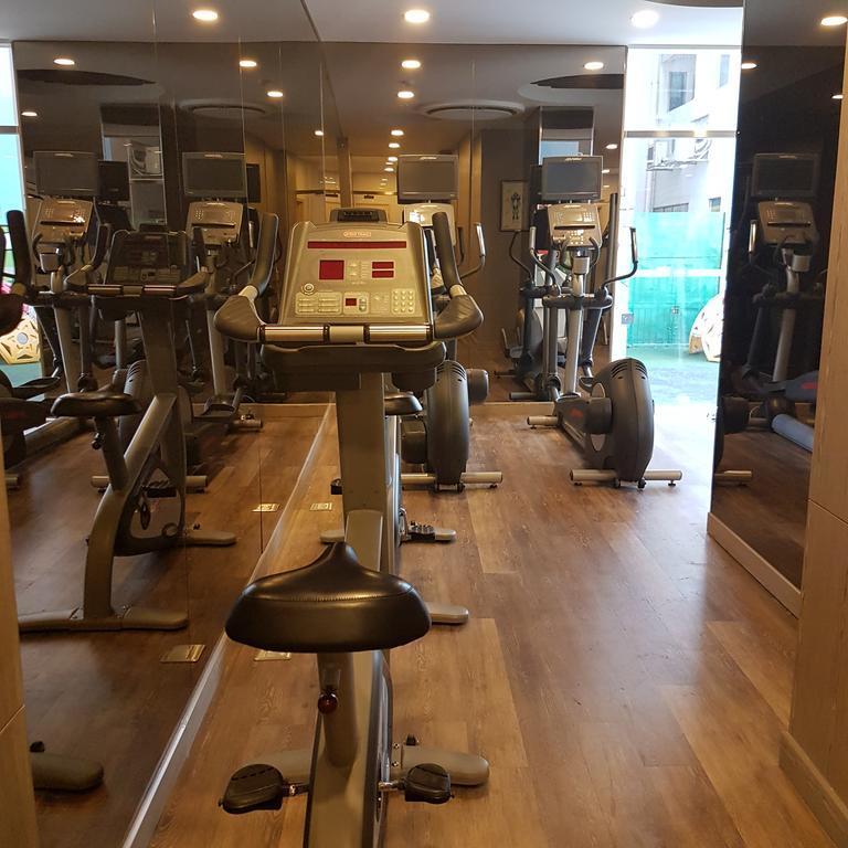 Somerset Ho Chi Minh-Byen Eksteriør billede The gym at the hotel